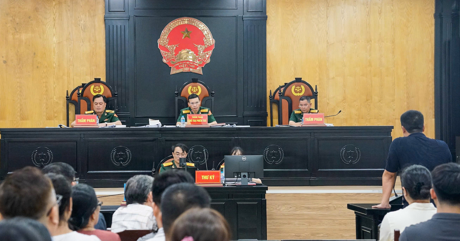 Bị hàng trăm nhà đầu tư đòi tăng án, Hậu &amp;apos;pháo&amp;apos; xin thêm thời gian thương lượng