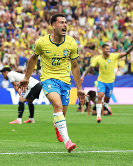 https://static-images.vnncdn.net/vps_images_publish/000001/000003/2026/6/30/brazil-vs-nhat-ban-401.jpeg