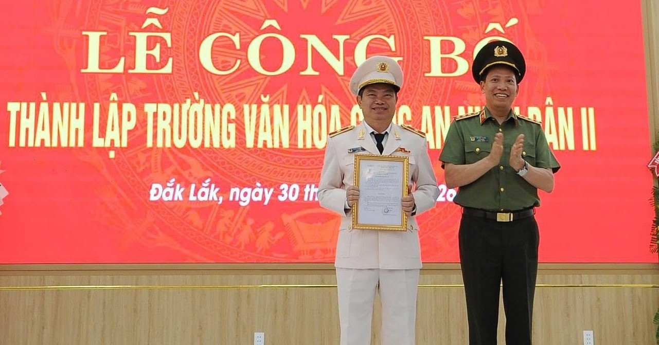 Công bố quyết định thành lập Trường Văn hóa Công an nhân dân II