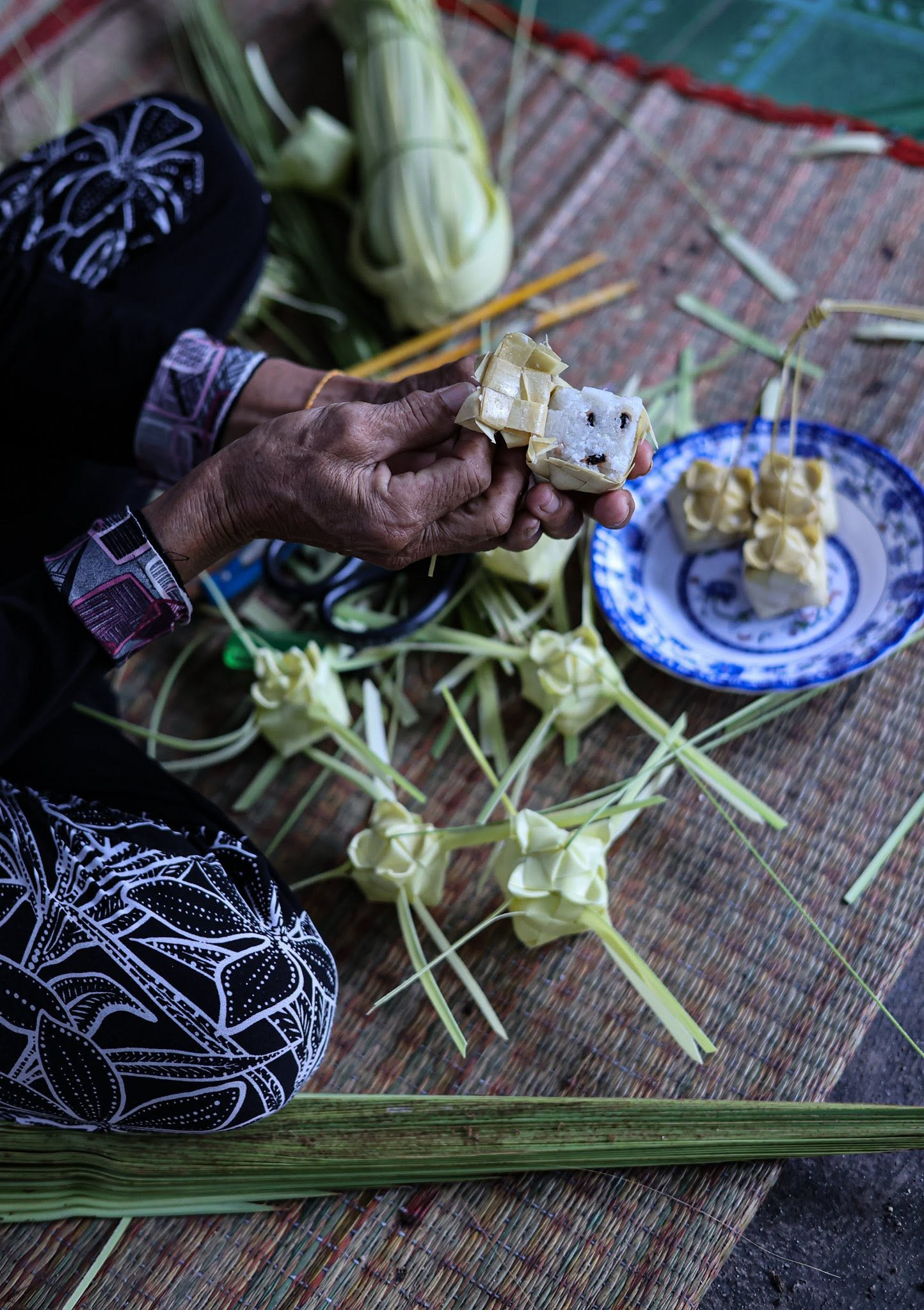 https://static-images.vnncdn.net/vps_images_publish/000001/000003/2026/6/30/dac-san-an-giang-6-1635.jpg