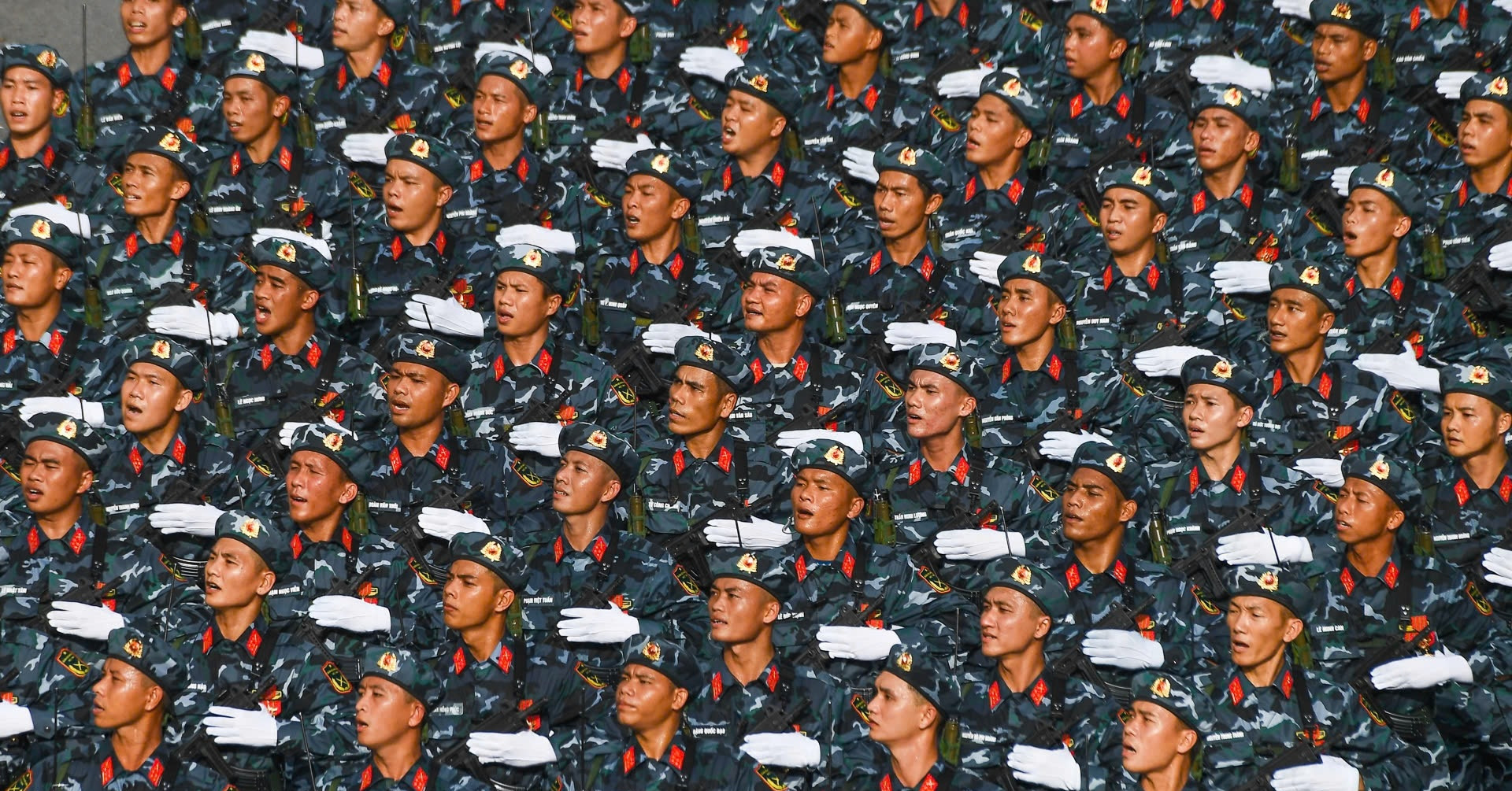 Lương công chức, viên chức, Quân đội, Công an áp dụng từ hôm nay