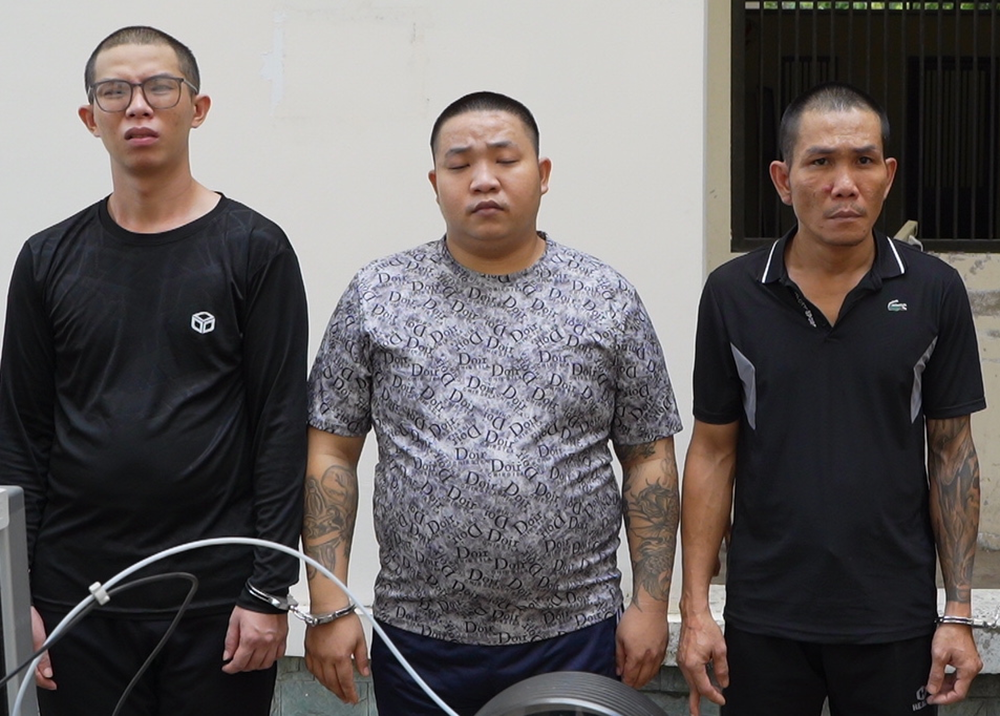mua ban sung dan 9.png