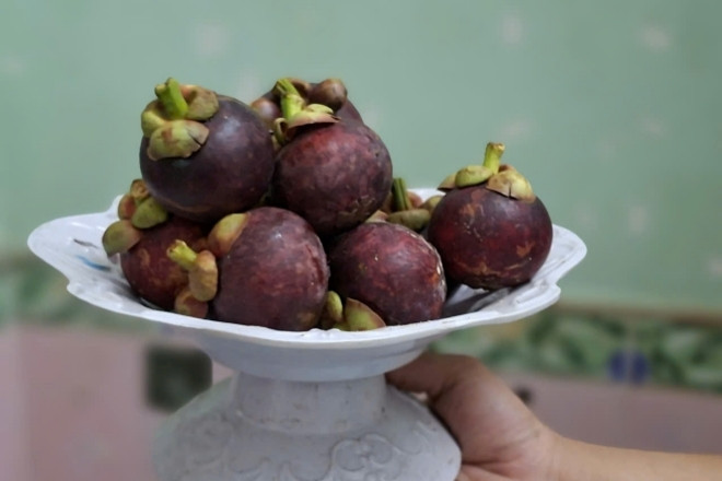 Nghe lời mỉa mai trong đám giỗ, vợ nói một câu khiến cả họ bỏ về
