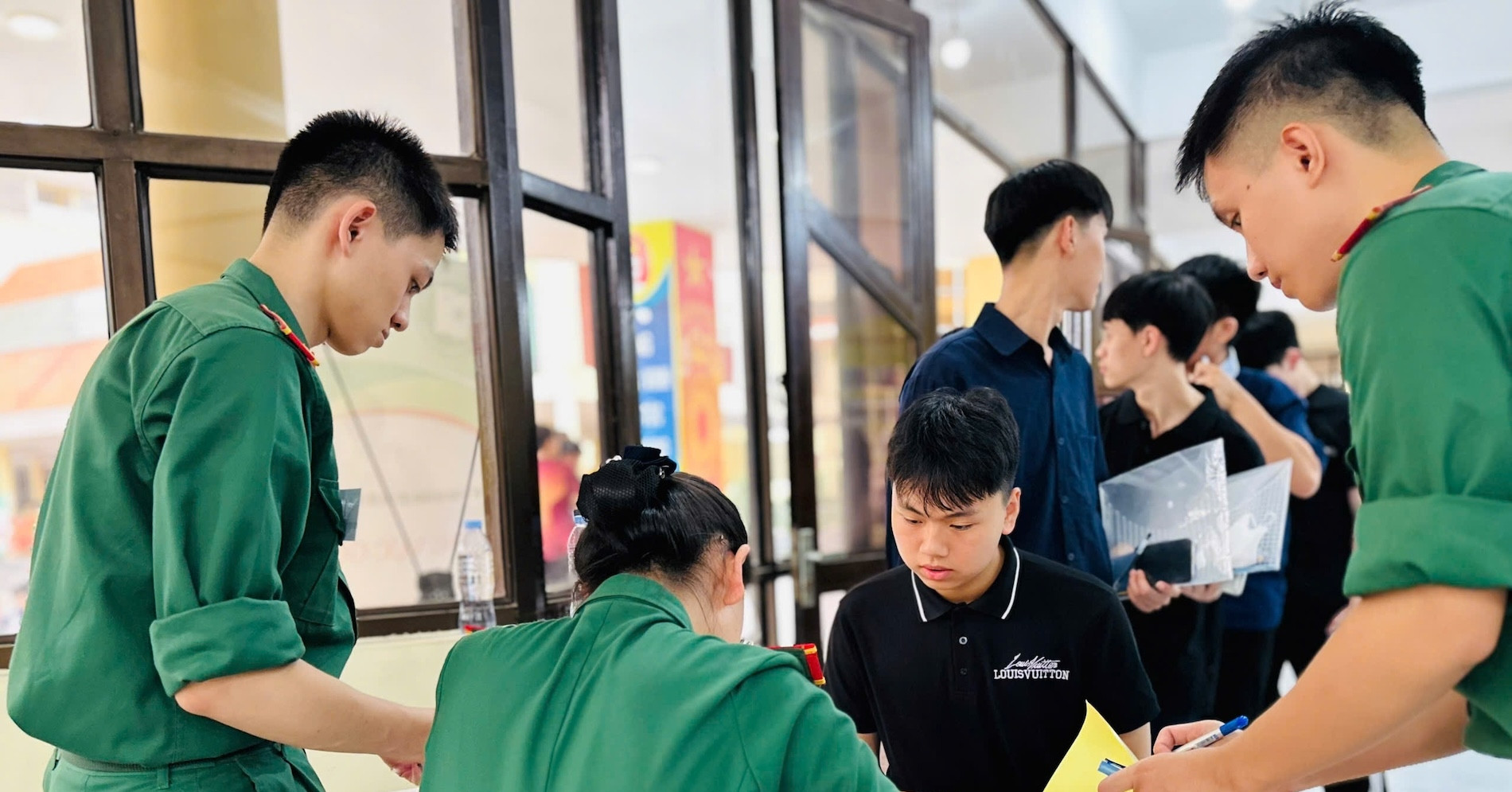 Những thí sinh đầu tiên trúng tuyển vào các trường quân đội năm 2026