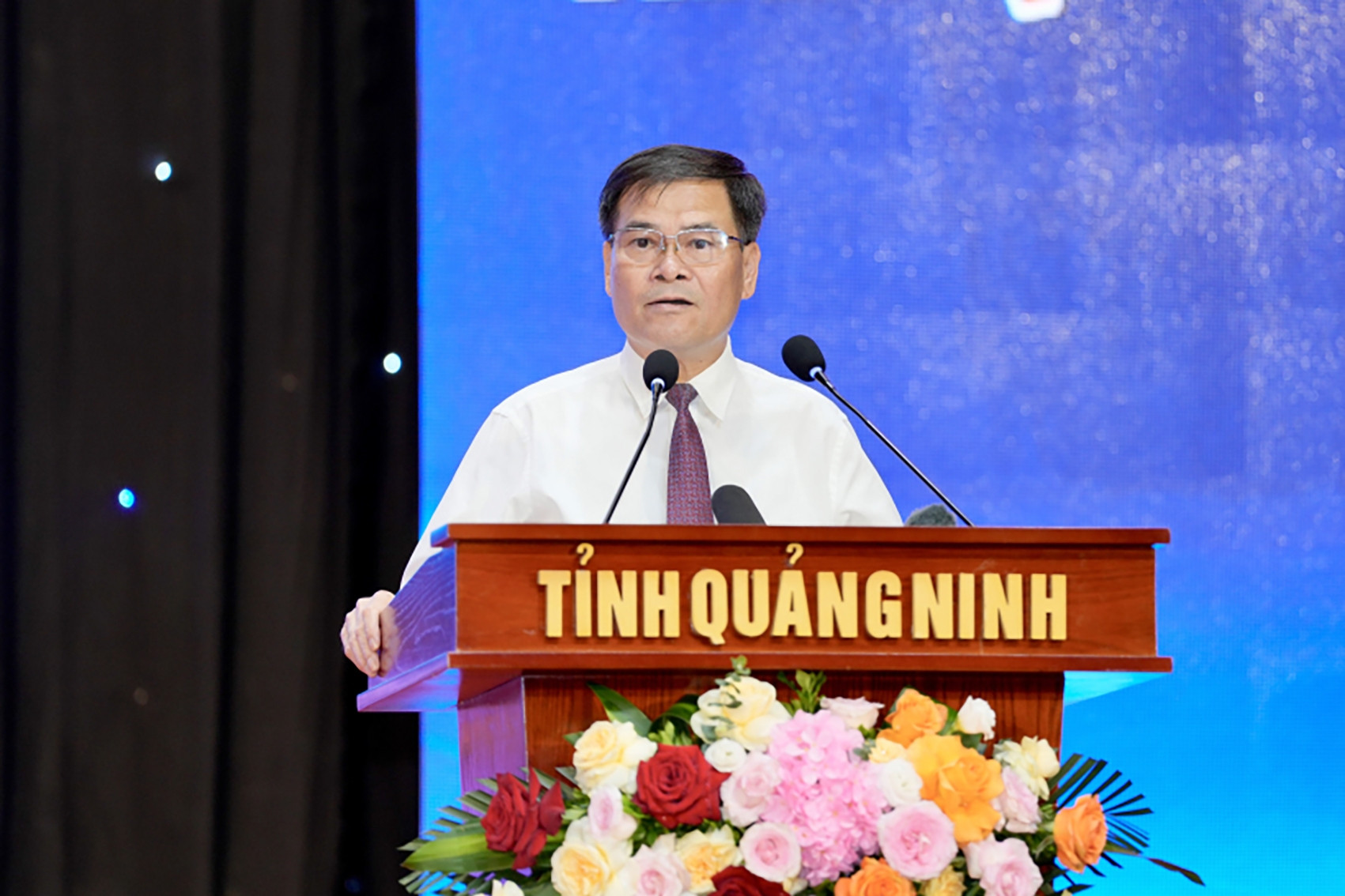 Ông Bùi Văn Khắng: Đưa Quảng Ninh trở thành thành phố, trung tâm kinh tế biển quốc gia