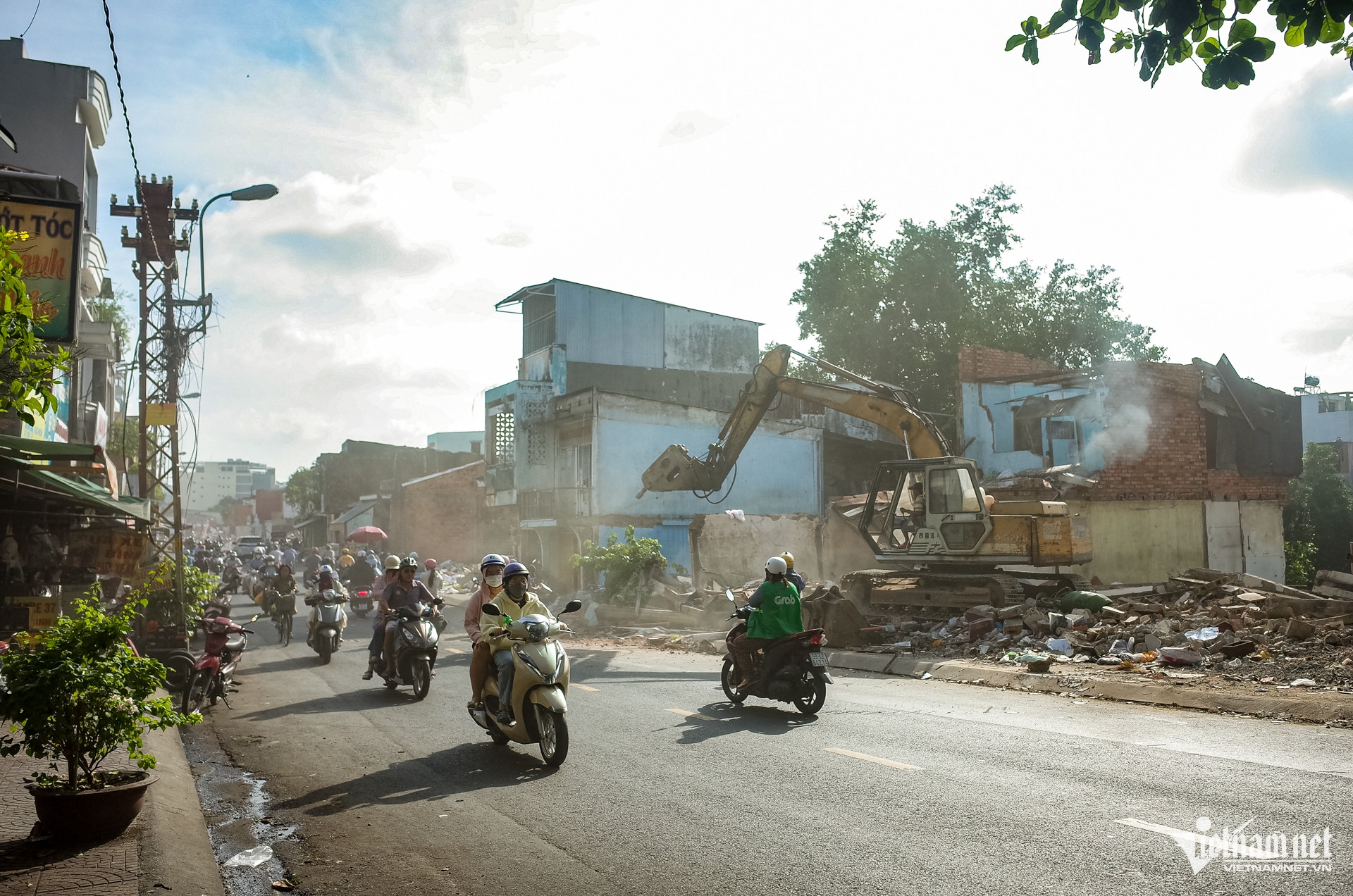 W-rạch xuyên tâm   nguyễn huế 3.jpg