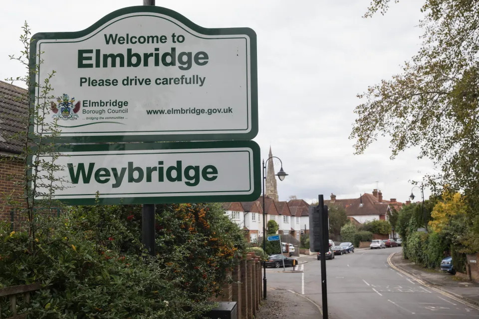 2020 sign welcomes visitors borough 962357757.webp
