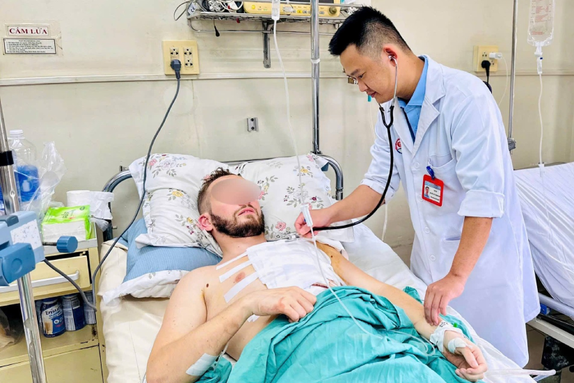 Cuộc đua 2 giờ vá tim, tìm nhóm máu cực hiếm cứu người đàn ông ngoại quốc