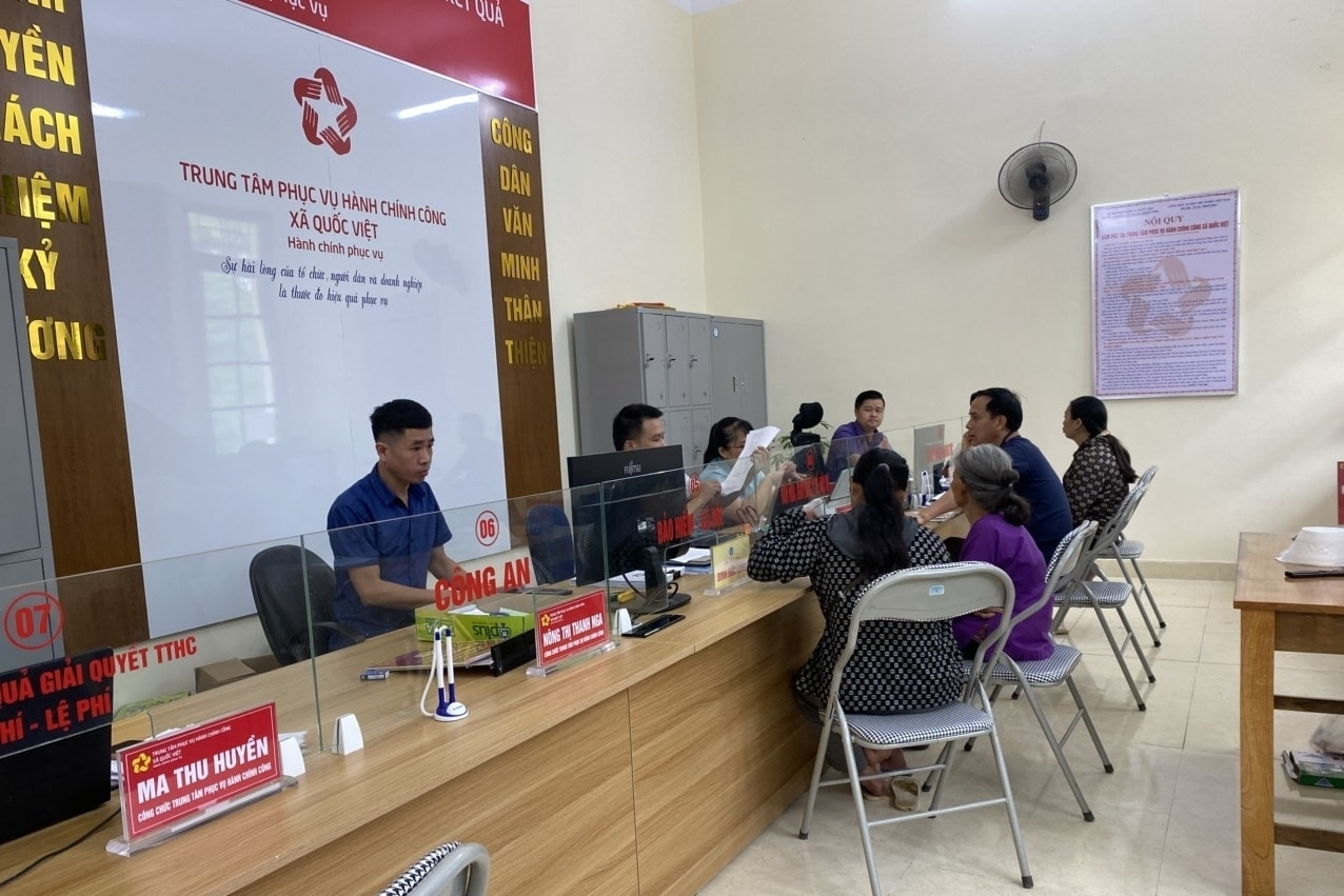 Làm thủ tục ngay tại xã, người dân Lạng Sơn bớt đi lại, giảm chi phí