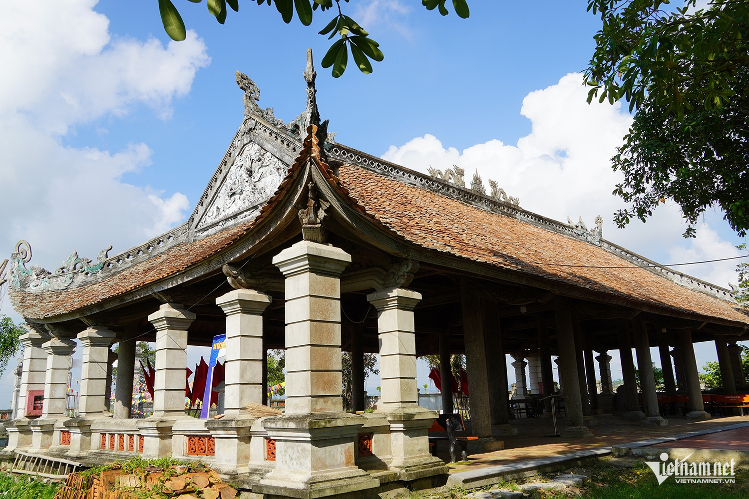https://static-images.vnncdn.net/vps_images_publish/000001/000003/2026/6/4/w-dinh-sung-3jpg-708.jpg