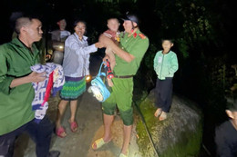 3 giờ tìm kiếm bé trai hơn 2 tuổi mất tích khi trời mưa lớn