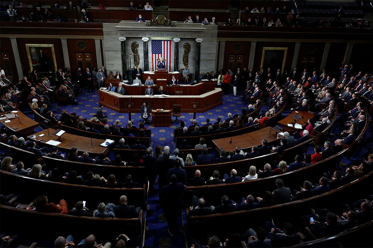 Bất chấp ông Trump phản đối, Hạ viện Mỹ duyệt viện trợ Ukraine và trừng phạt Nga