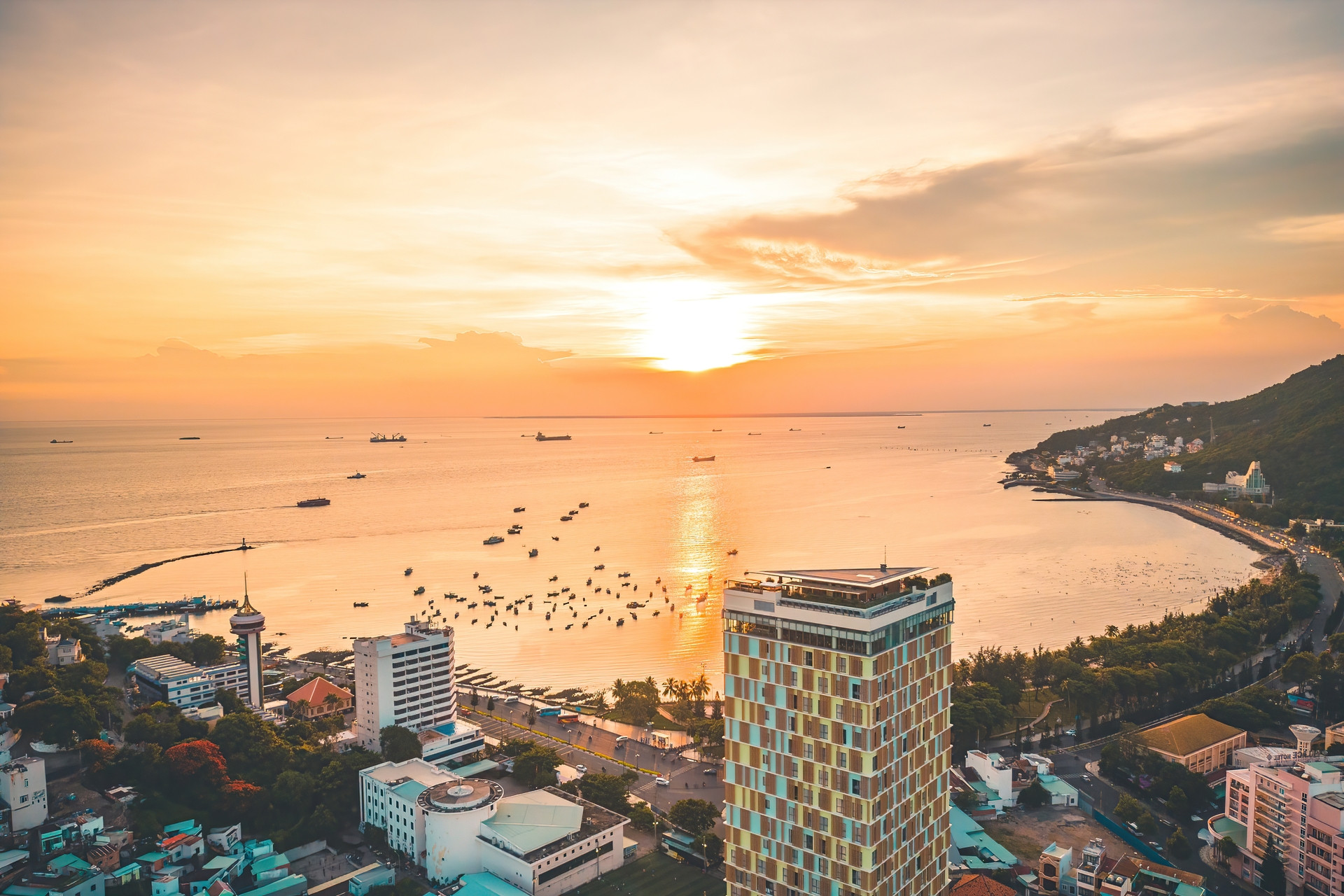 Kỳ nghỉ hè lý tưởng bên ‘biển xanh, cát trắng’ tại Fusion Suites Vung Tau