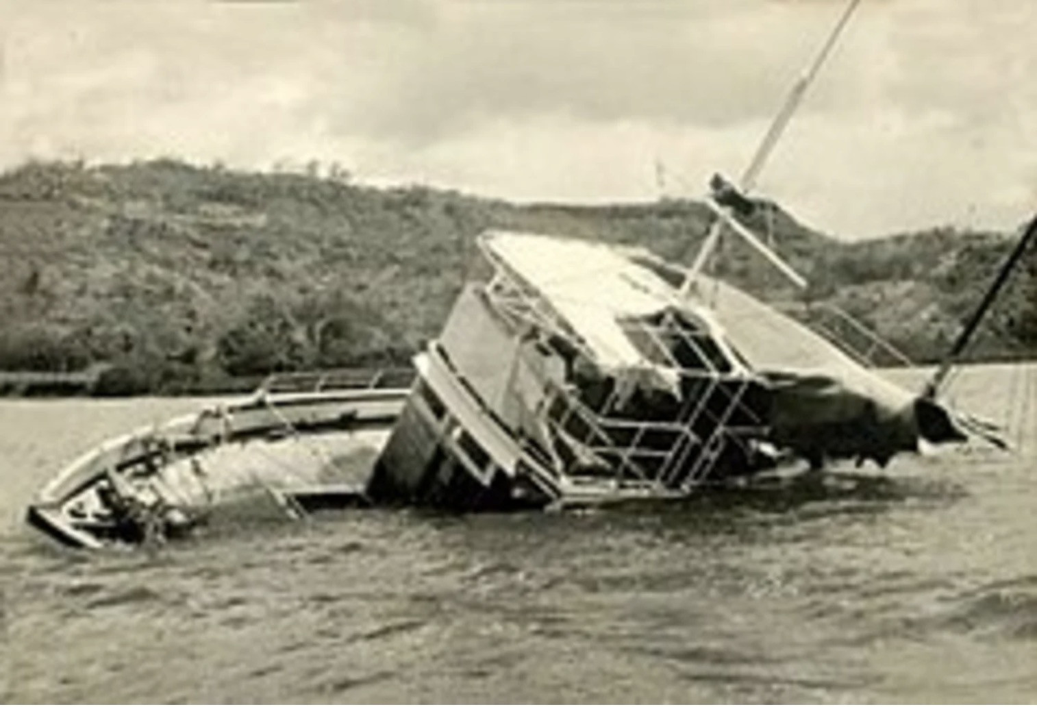 Tàu không thể chìm. Ảnh: Samoa Observer