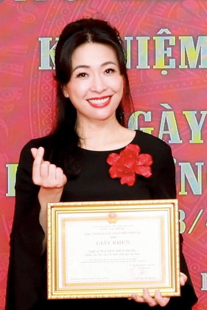 https://static-images.vnncdn.net/vps_images_publish/000001/000003/2026/6/5/thuy-dung-03-1995.jpg