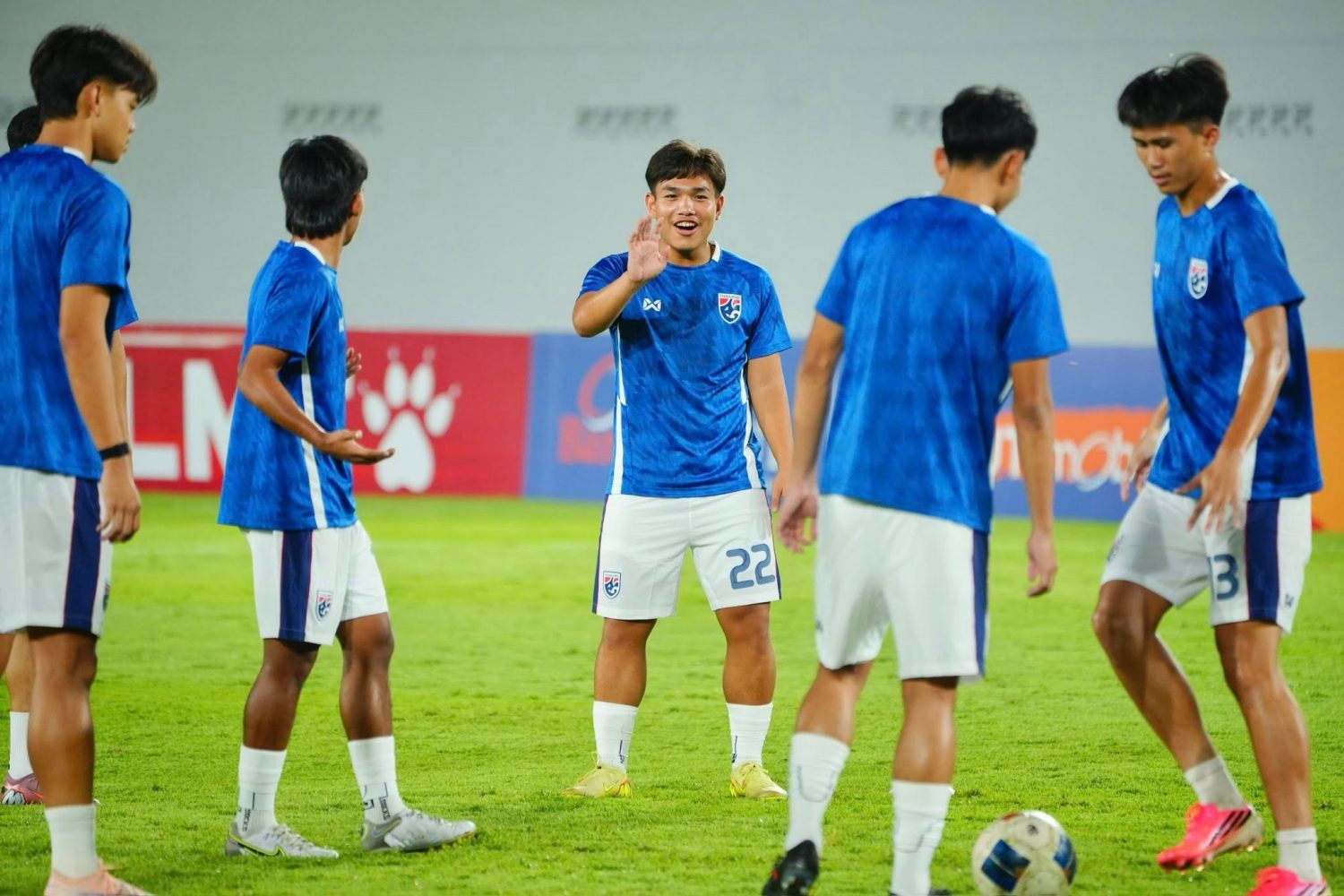 https://vms-files.vietnamnet.vn/vps_images_publish/000001/000003/2026/6/5/u19-thai-lan-4-2097.jpg