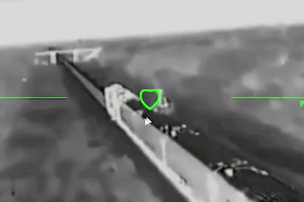 Video UAV Ukraine tập kích các đoàn tàu hậu cần của Nga ở Crưm