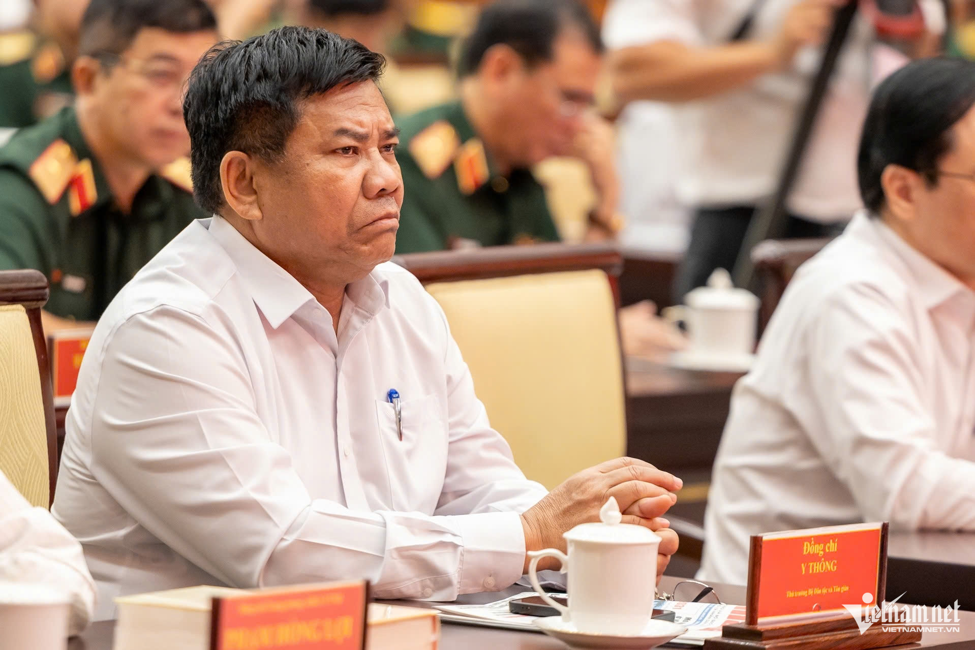 W-thu truong y thong.jpg