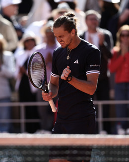 https://static-images.vnncdn.net/vps_images_publish/000001/000003/2026/6/6/alexander-zverev-2-43.jpg