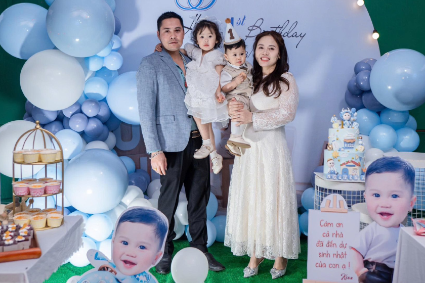 Hành trình 10 năm chữa hiếm muộn và thời khắc hai vợ chồng ôm nhau bật khóc