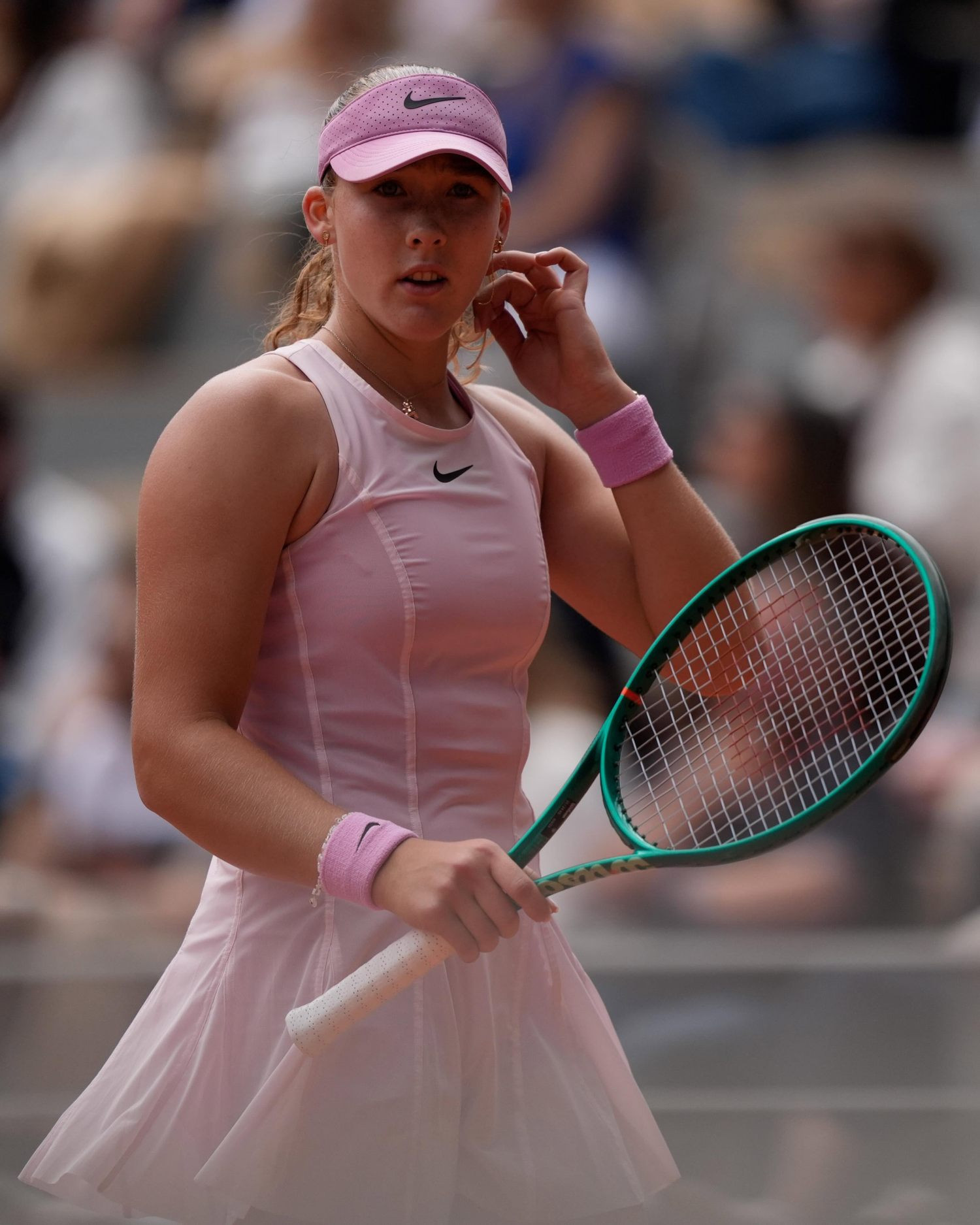 https://static-images.vnncdn.net/vps_images_publish/000001/000003/2026/6/6/mirra-andreeva-6-1753.jpg