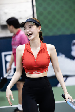 https://static-images.vnncdn.net/vps_images_publish/000001/000003/2026/6/6/pickbleball-008-712.jpg