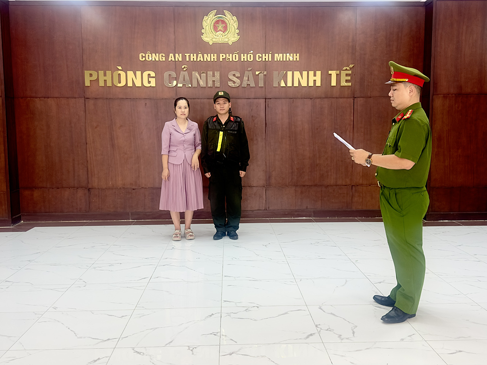 ao dai dat lanh 10.png