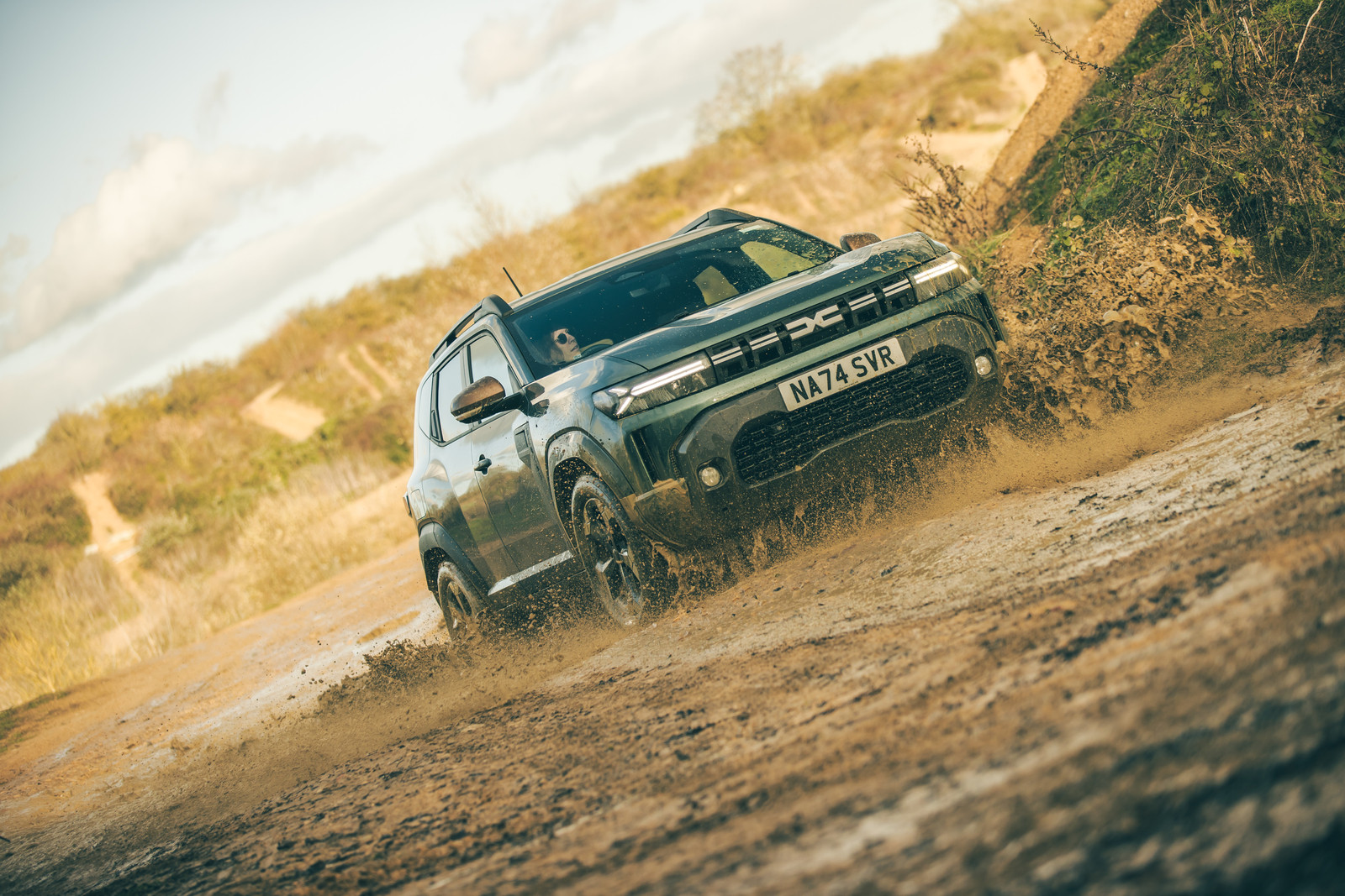 best_4x4s_and_off roaders_ _dacia_duster.jpg