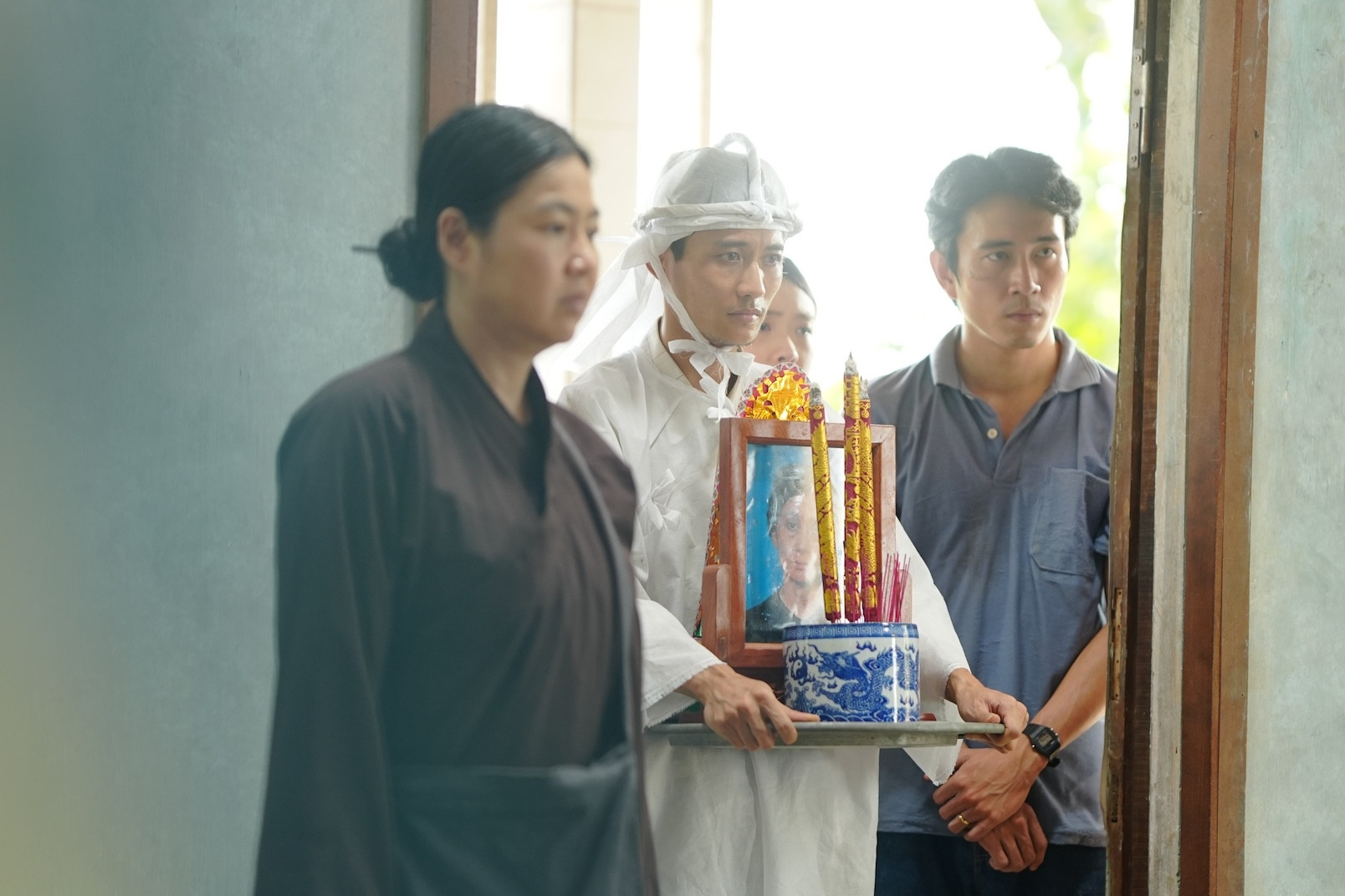 'Ma xó' 3 ngày bỏ túi 55 tỷ, phim có Quốc Trường đóng lại báo động đỏ