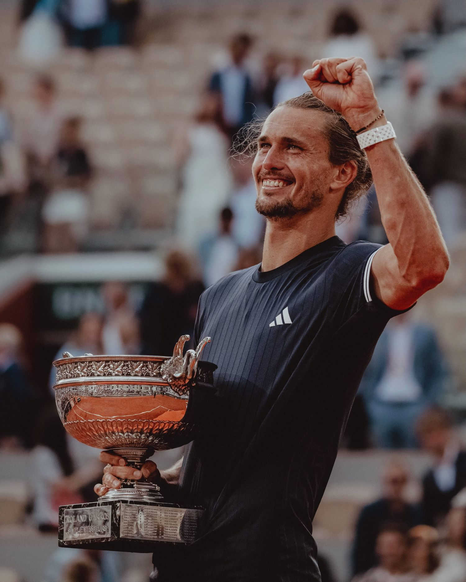 https://static-images.vnncdn.net/vps_images_publish/000001/000003/2026/6/8/alexander-zverev-5-113.jpg