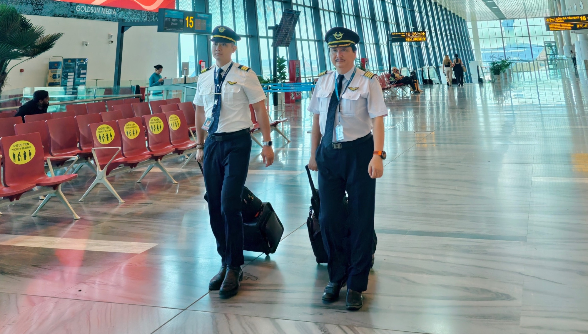 Cơ trưởng Nguyễn Nam Liên 3.jpg