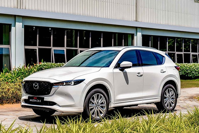 Loạt SUV cỡ C giảm giá 'sốc' trong tháng 6, nhiều mẫu rẻ hơn cả xe cỡ B