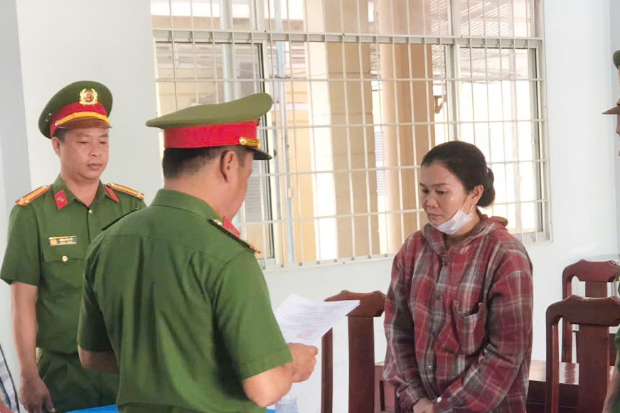 Người phụ nữ làm giả hợp đồng ngân hàng, lừa hơn 18 tỷ đồng