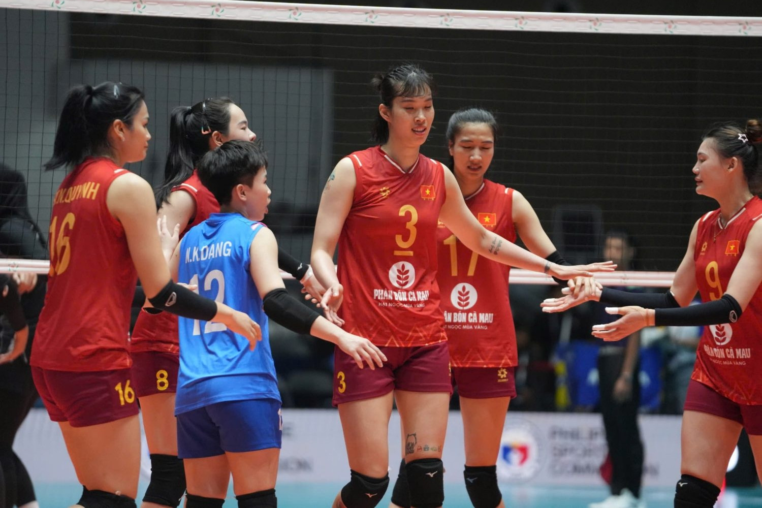 ĐT bóng chuyền nữ Việt Nam hạ Indonesia sau 5 set nghẹt thở