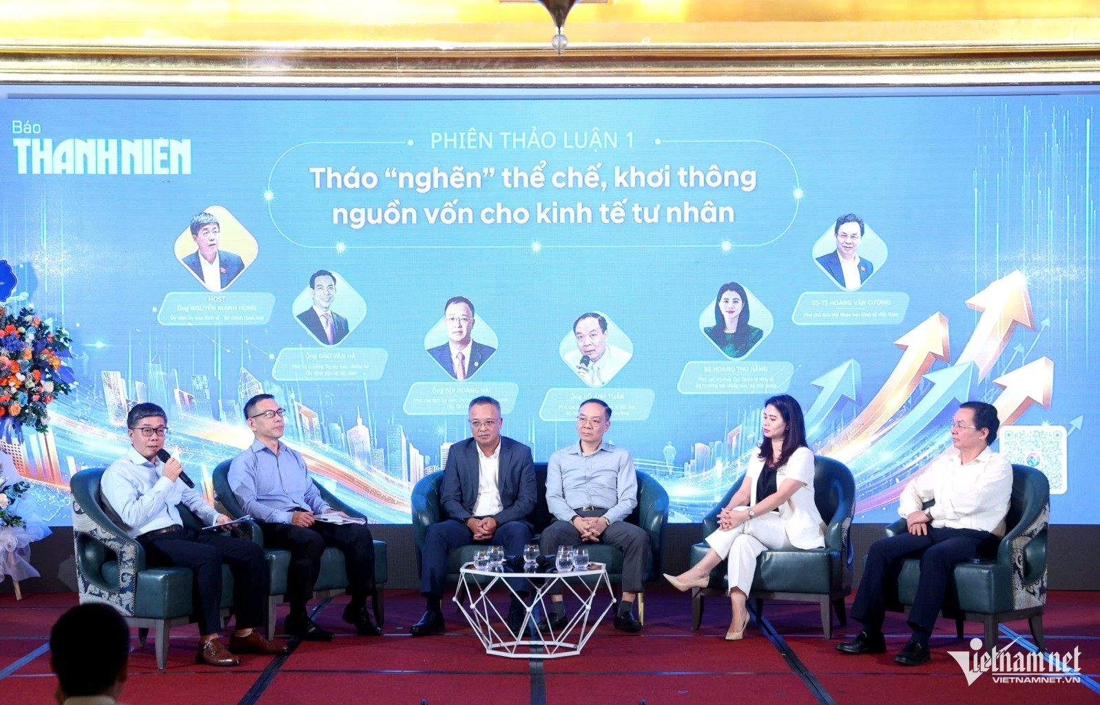 C&aacute;c chuy&ecirc;n gia chia sẻ tại hội thảo