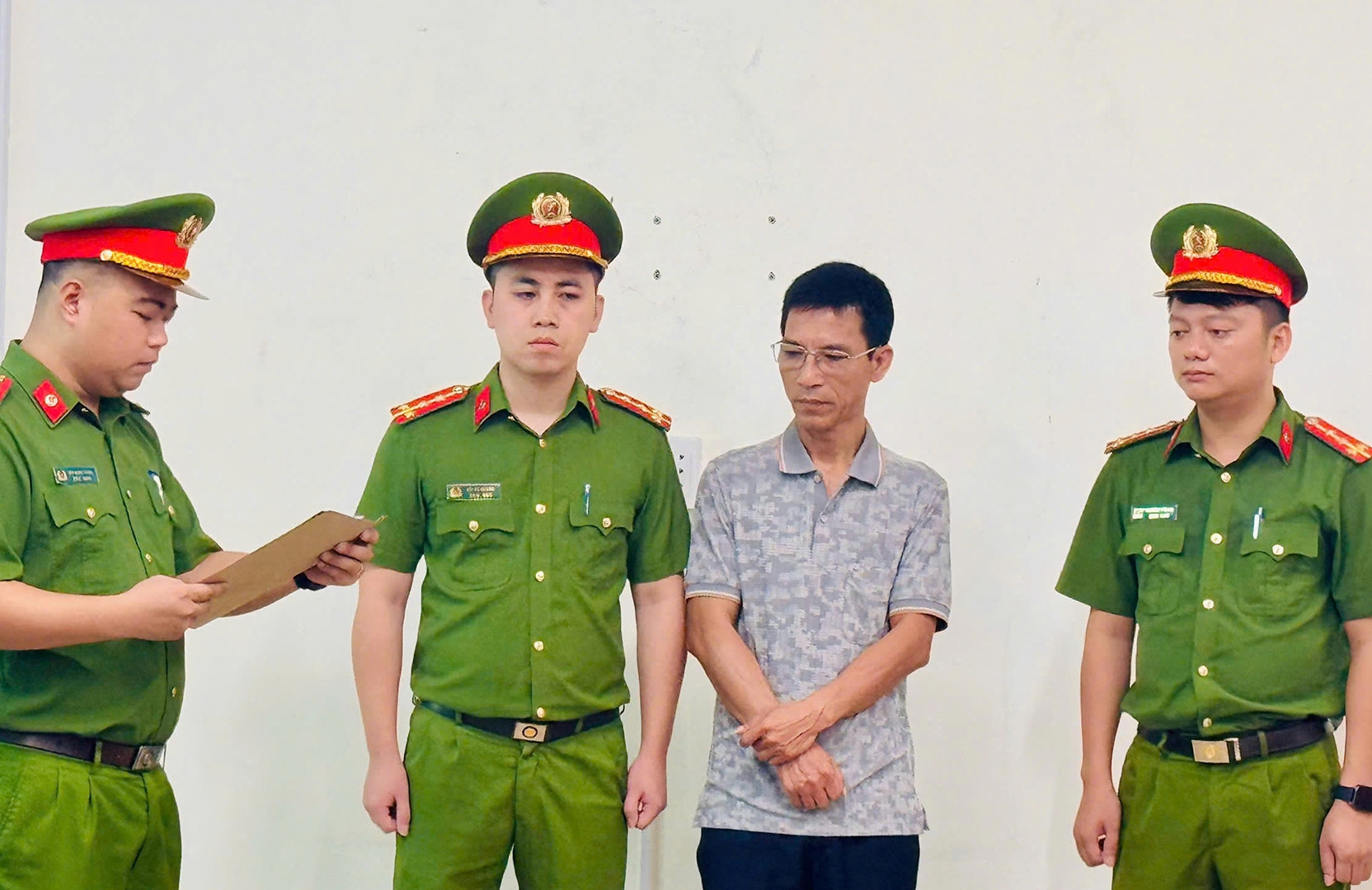 Công an Lào Cai khởi tố 3 nguyên cán bộ thuế