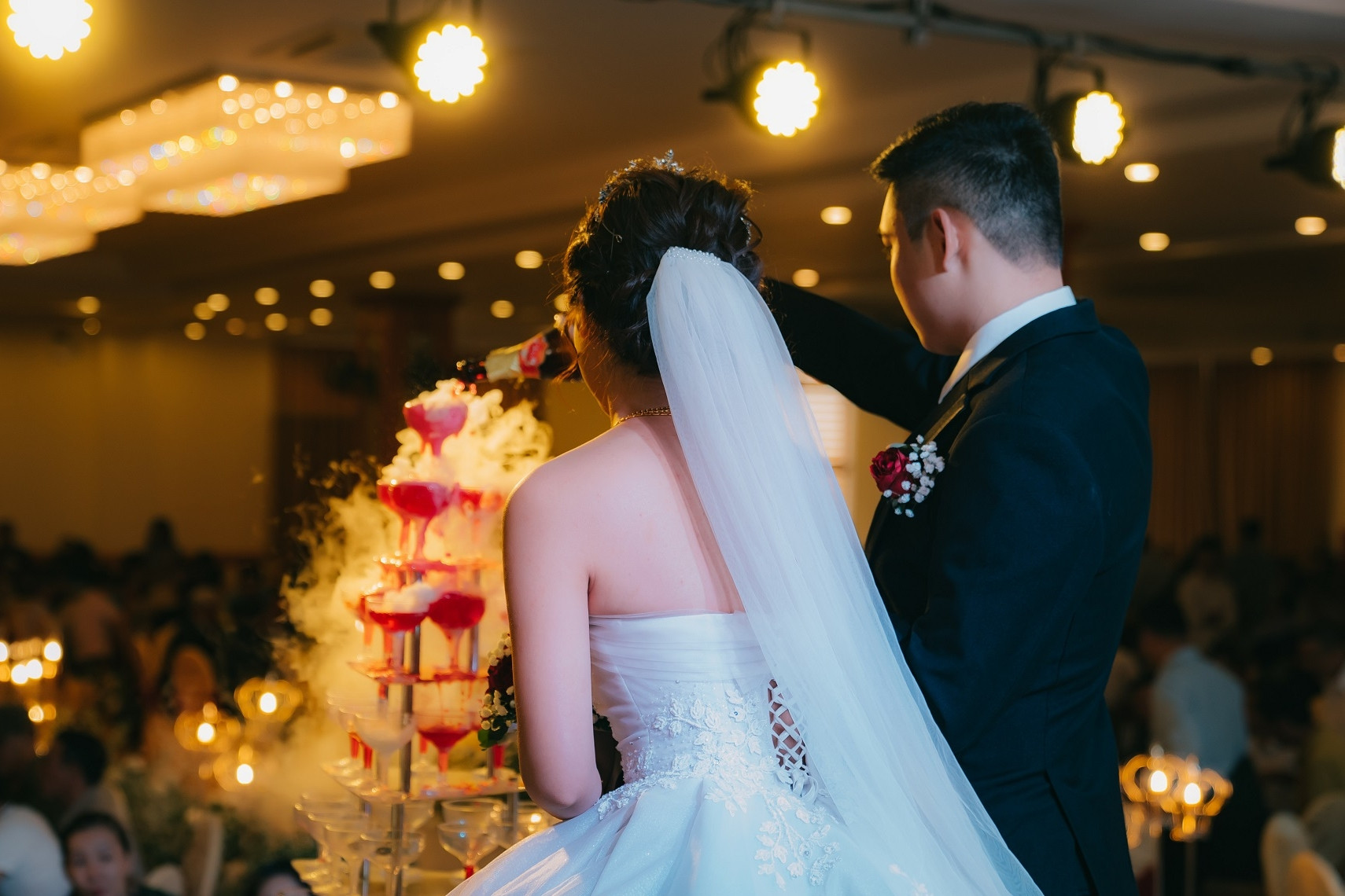 Thu nhập 60 triệu đồng/tháng vẫn chưa dám cưới, nỗi lo của nhiều người trẻ