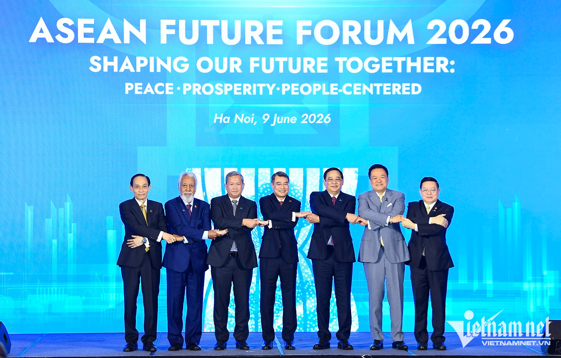 W-chup anh chung_3490.jpg