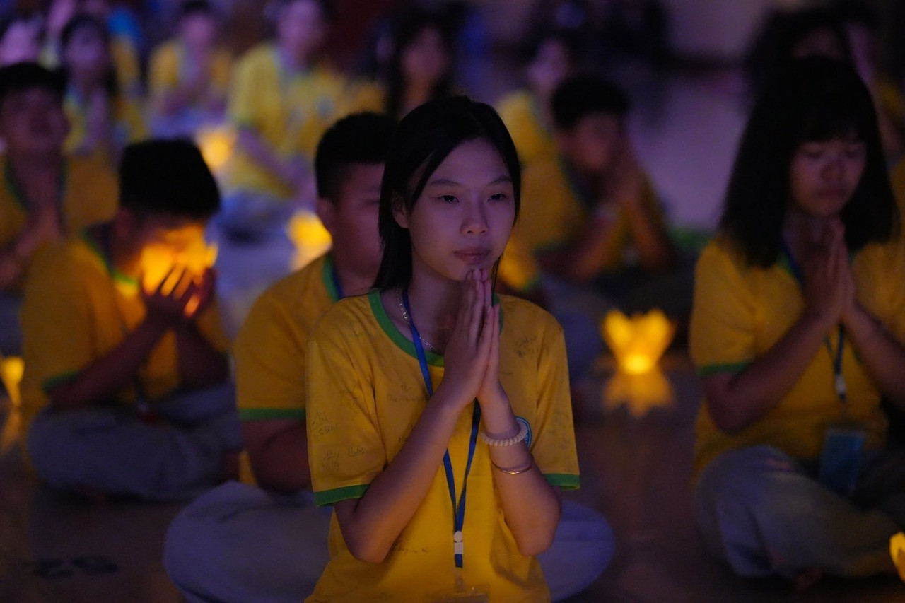 Chánh niệm giữa dòng chảy trí tuệ nhân tạo
