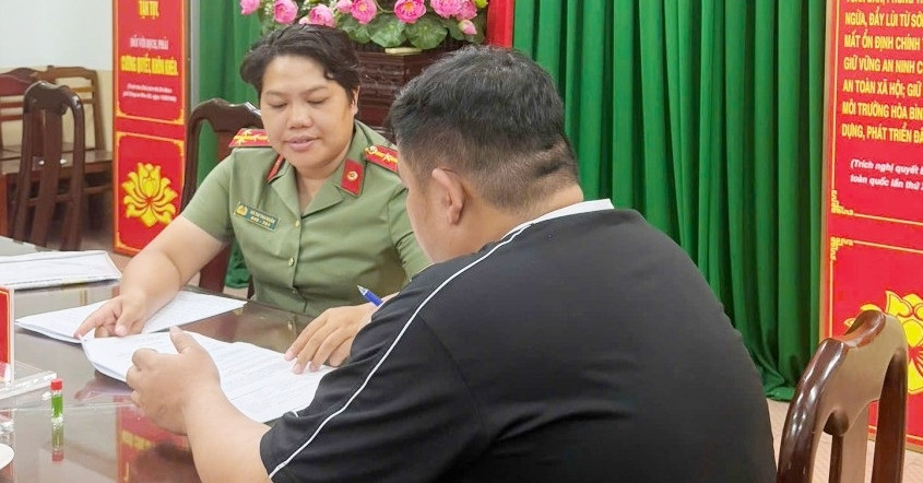 Công an xác minh tài khoản người đàn ông có giao dịch đáng ngờ hơn 100 tỷ đồng