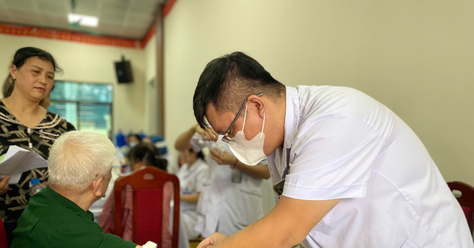Hà Nội bắt đầu khám sức khỏe miễn phí cho người dân