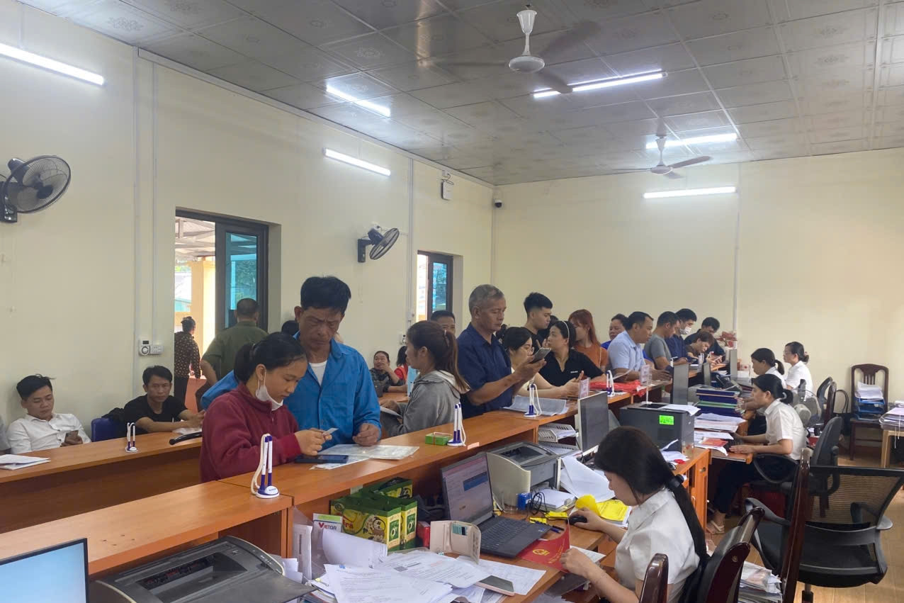 Hoằng Lộc đưa tiện ích số đến người dân, giảm nghèo thông tin từ cơ sở