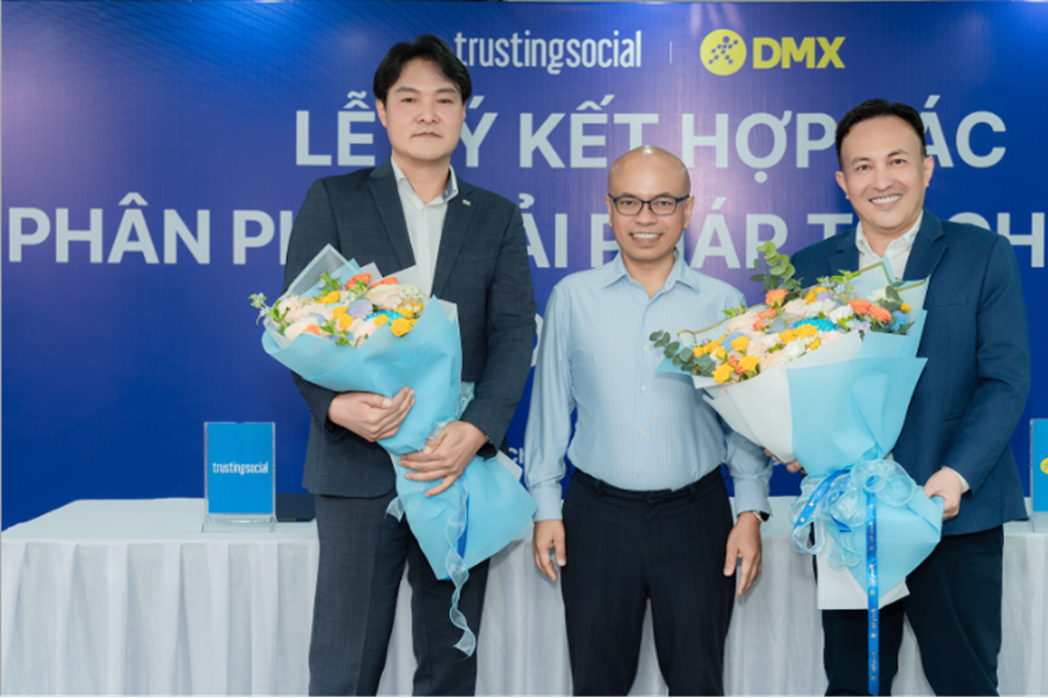 Khách hàng mua sắm tại Điện Máy Xanh có thể vay tiền mặt qua EVO Money