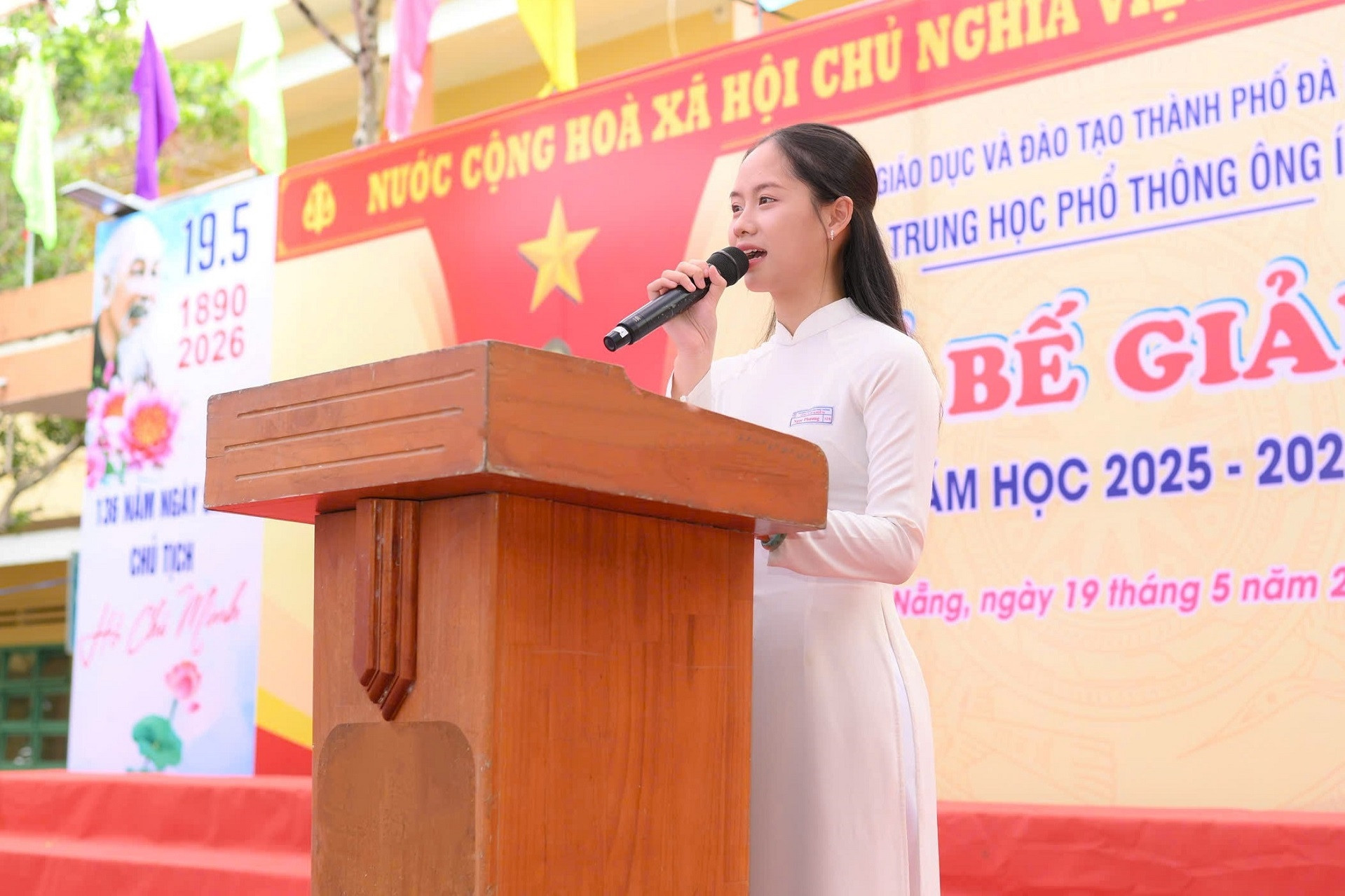 Nữ thủ khoa C00 Đà Nẵng mơ ước trở thành chiến sĩ công an
