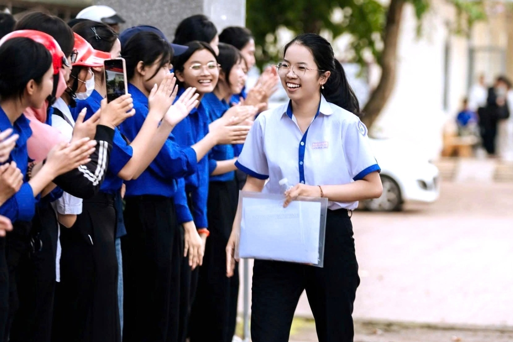 Nữ thủ khoa khối B00 duy nhất ở Đắk Lắk đạt 3 điểm 10, mơ thành bác sĩ
