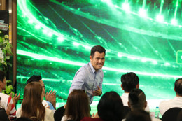 phanthanhbinh.JPG