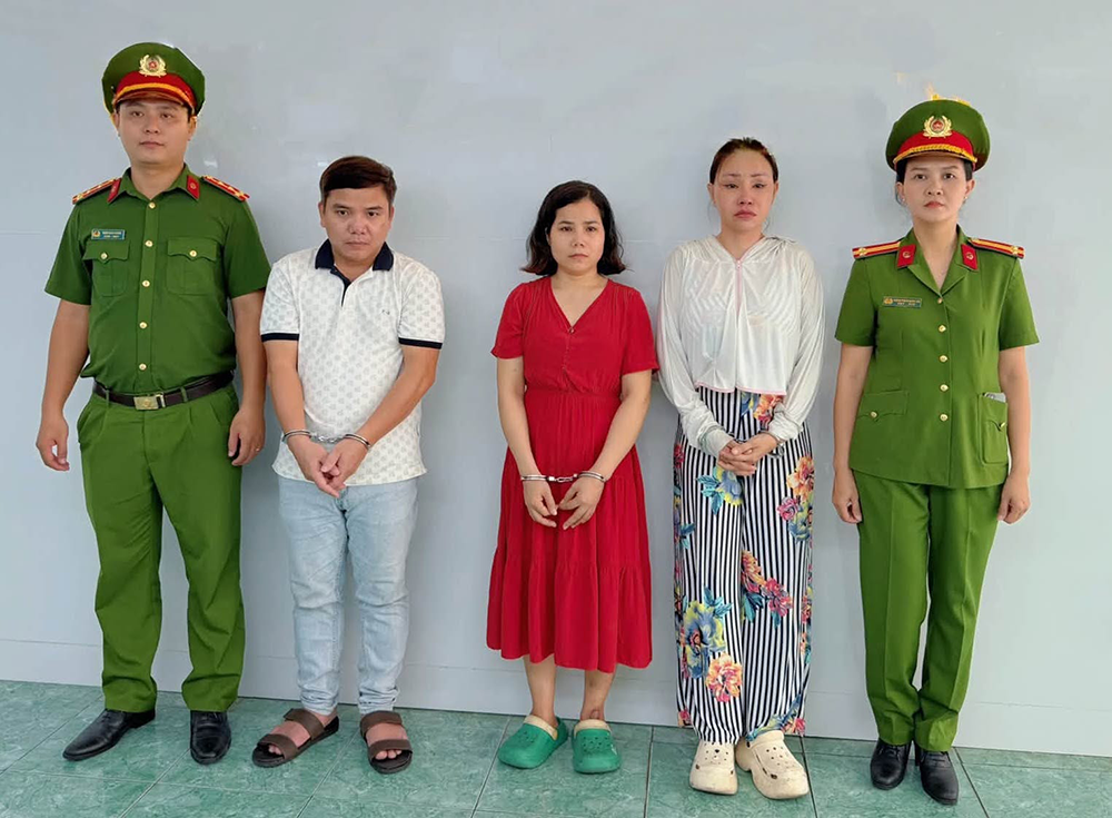 truyen trang 1.png