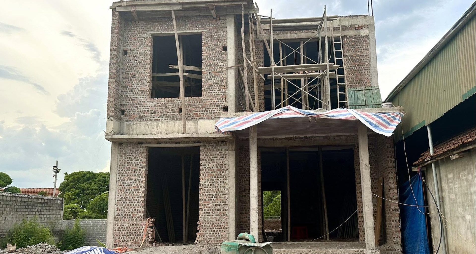 Từ hôm nay, nhiều trường hợp xây nhà dưới 7 tầng được miễn giấy phép