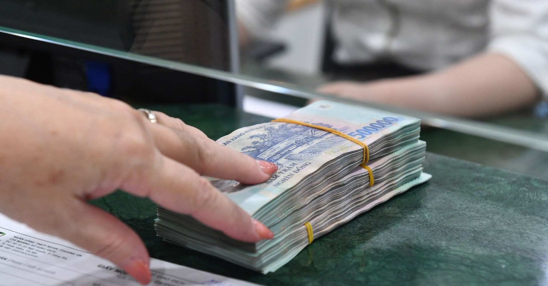 Vi phạm nghĩa vụ cung cấp thông tin thuế có thể bị phạt tới 100 triệu đồng