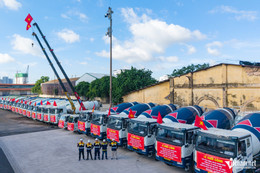 W-cảng nhà rồng nguyễn huế 2.jpg